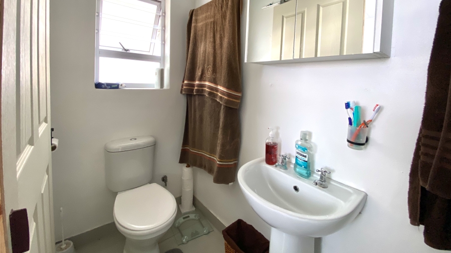 4 Bedroom Property for Sale in Dwarskersbos Western Cape